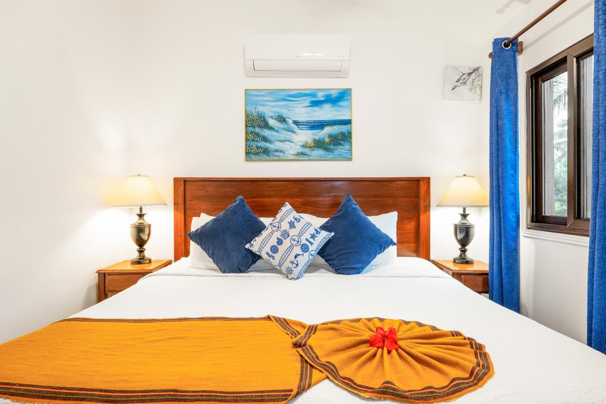 Coconut Row Boutique Hotel Hopkins Extérieur photo