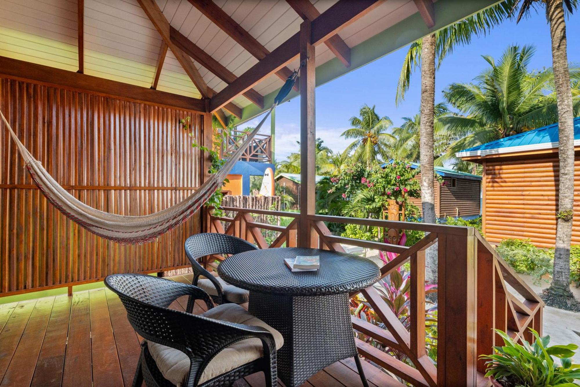 Coconut Row Boutique Hotel Hopkins Chambre photo